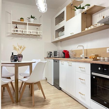 Kesa Apartment Korcza Zewnętrze zdjęcie