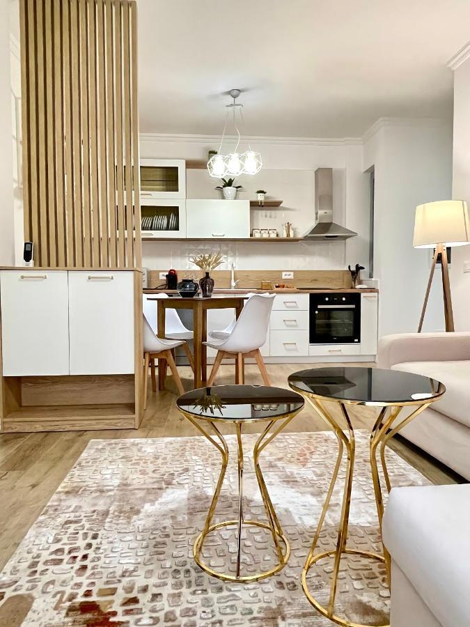 Kesa Apartment Korcza Zewnętrze zdjęcie